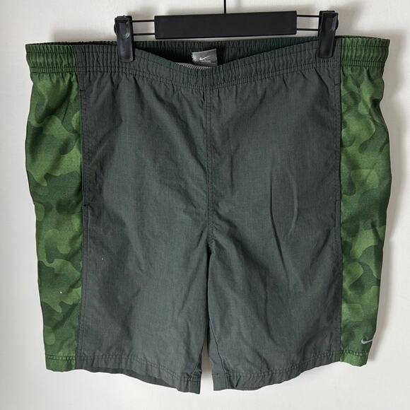 Nike Swim Trunks - Men's Medium - Picture 1 of 4